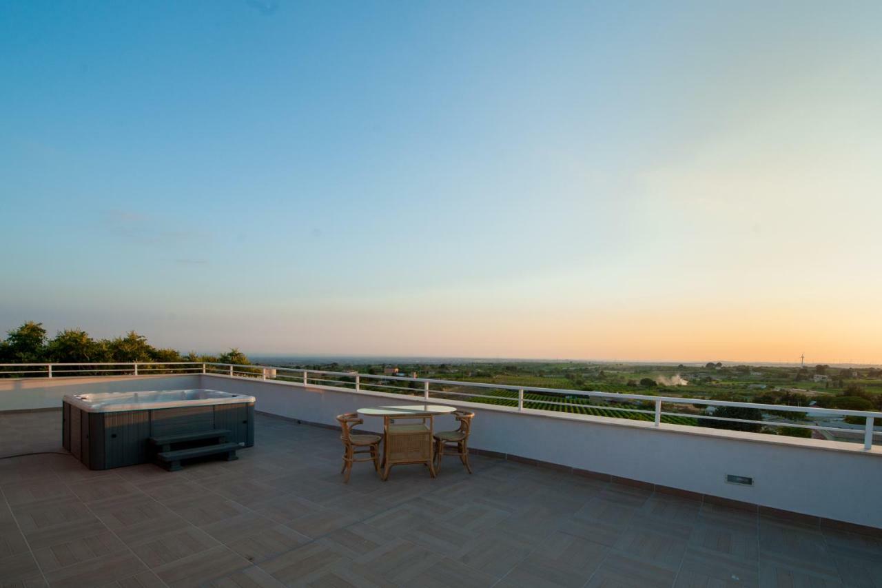 La Terrazza Di Harmakhis 호텔 Partanna 외부 사진